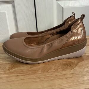 Vionic Jacey Slip on Wedge-Toffee-7.5 Brown